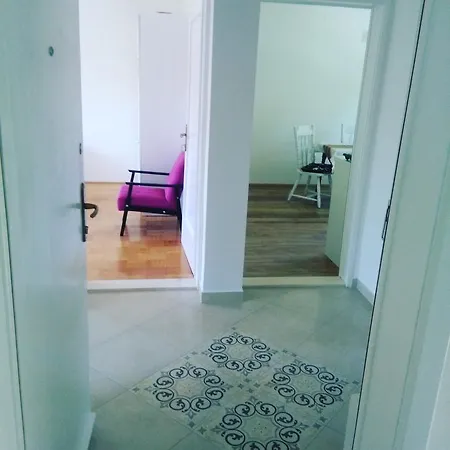 Apartman M&v شقة *